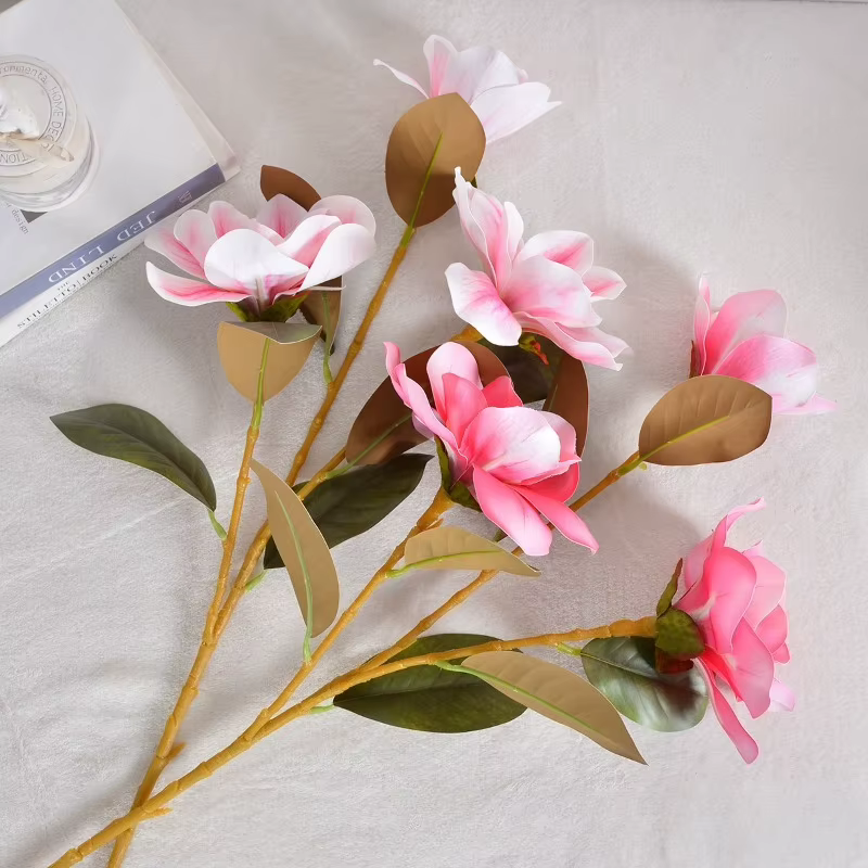 4/5 pièces de fleurs artificielles en film