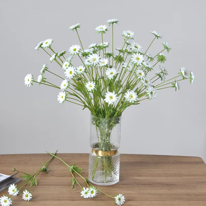 Fleurs artificielles pour la décoration de la maison