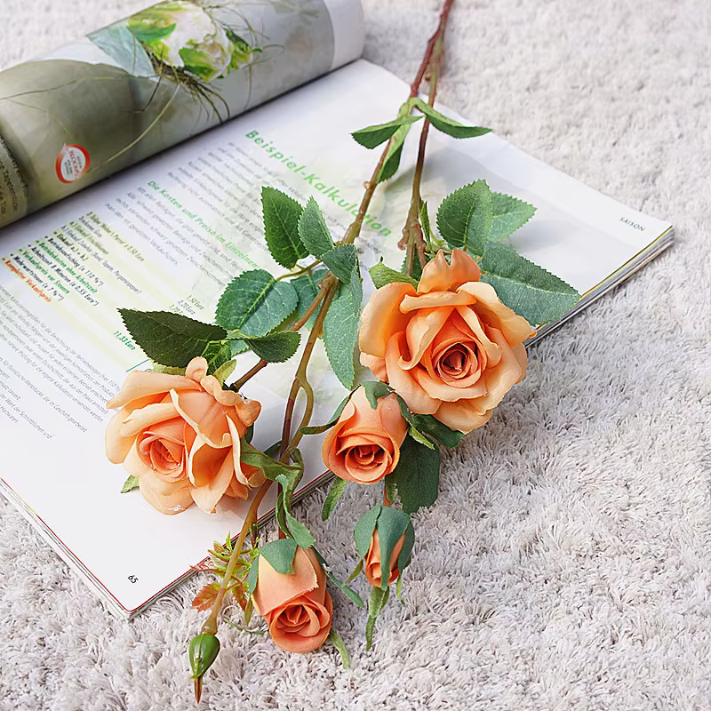 Belle rose artificielle en soie