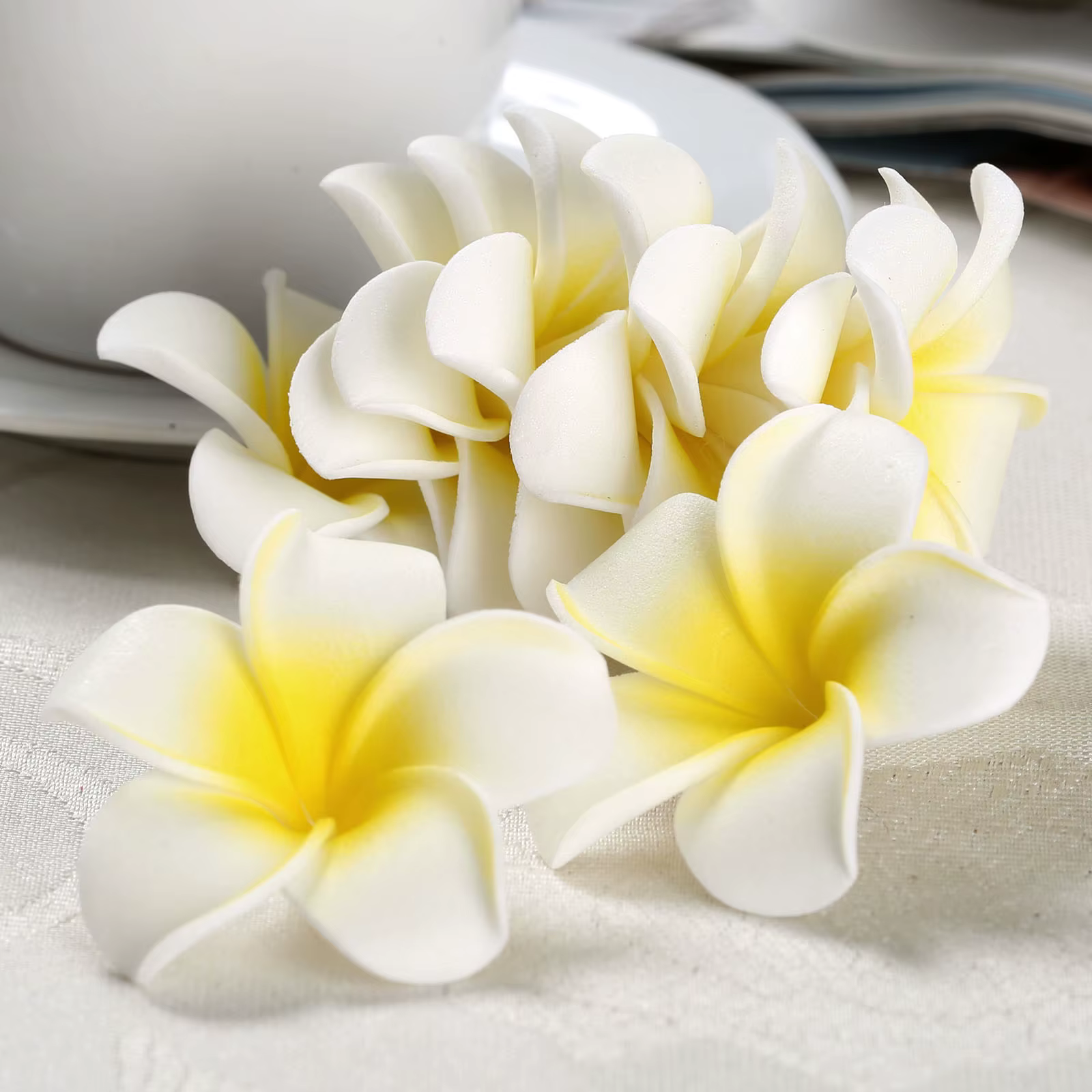Fausses fleurs de Frangipanier en mousse