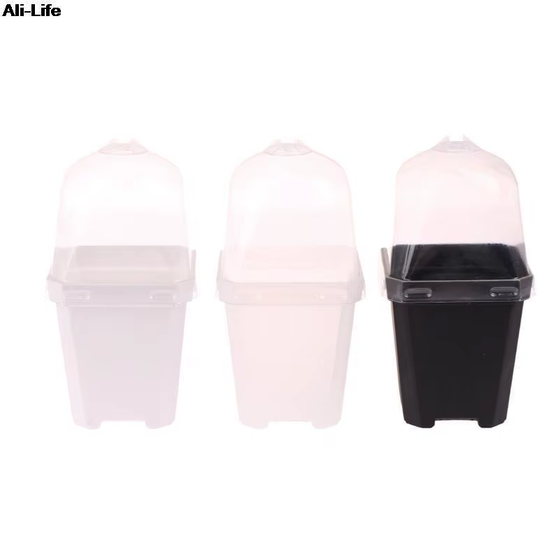 Petit pot de fleur carré avec humidité