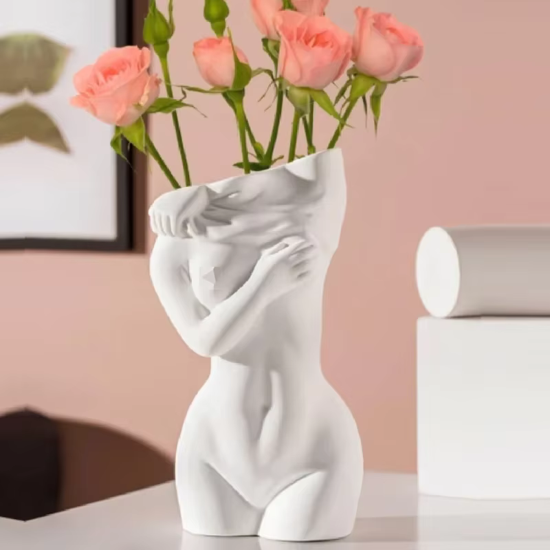 Vase en résine de règle nordique