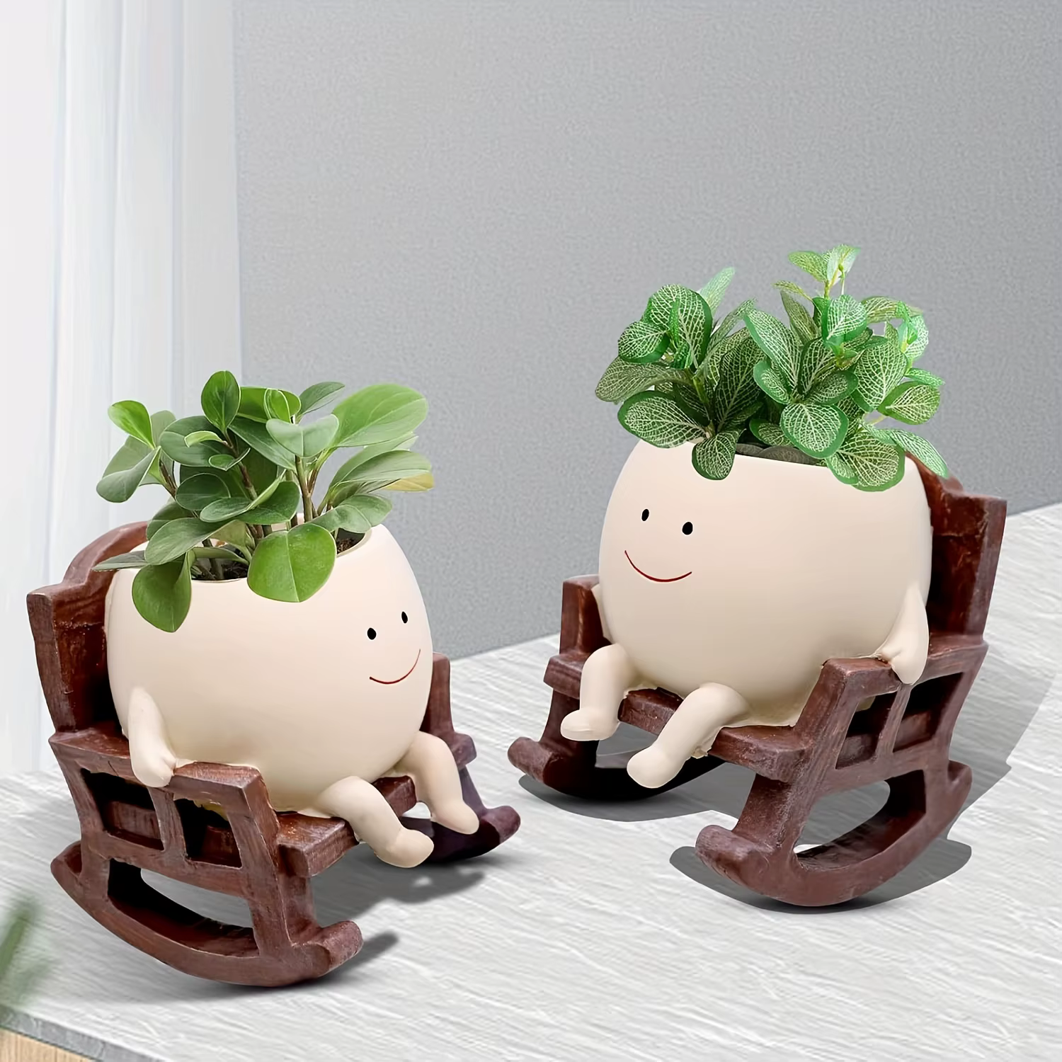 Mini pot de fleur en résine pour chaise à bascule