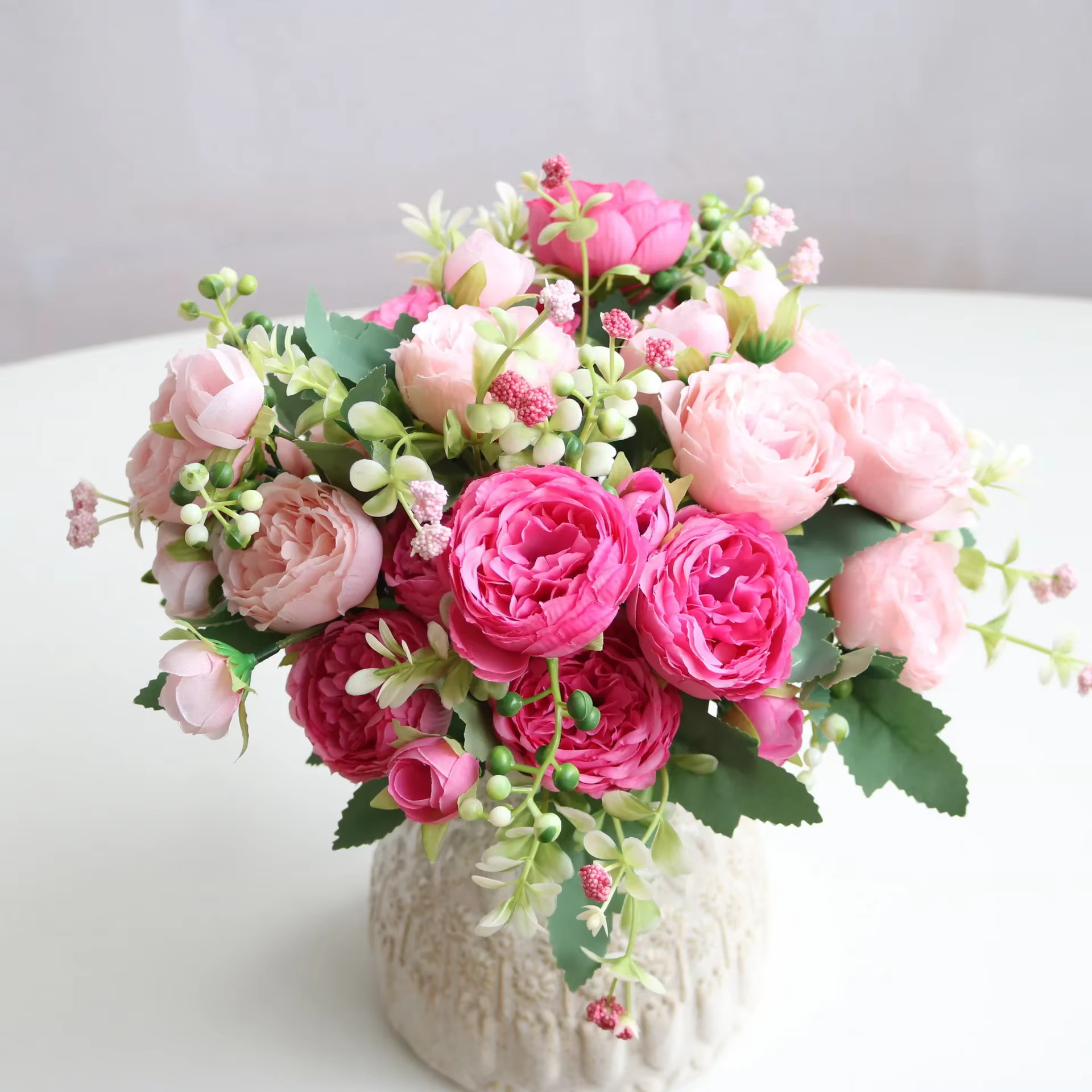 Fausses fleurs violettes en soie