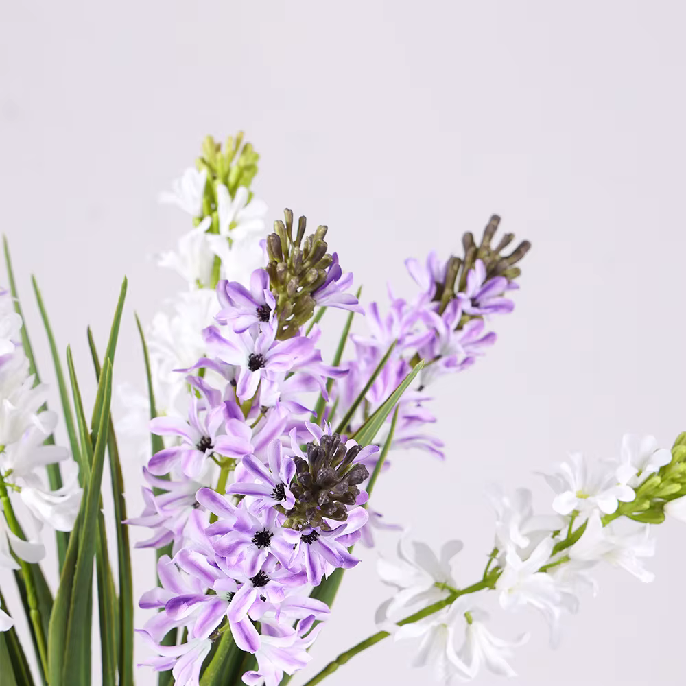 Fleurs artificielles en jacinthe