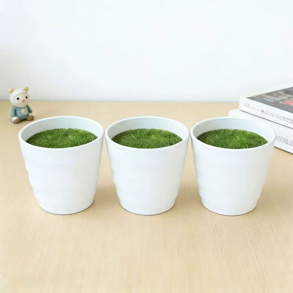 Plantes artificielles en pot