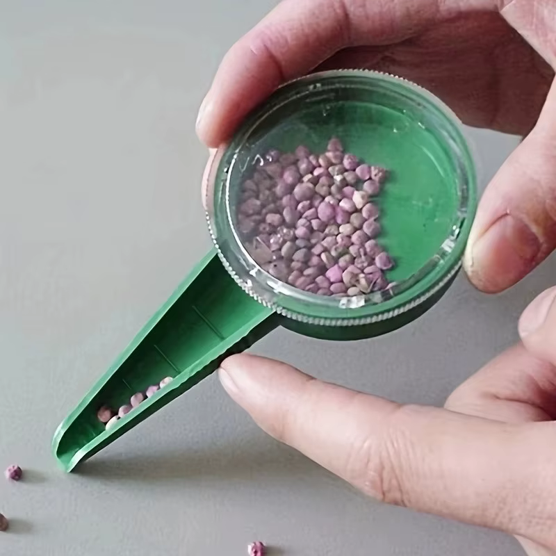 Sower de graines de plantes
