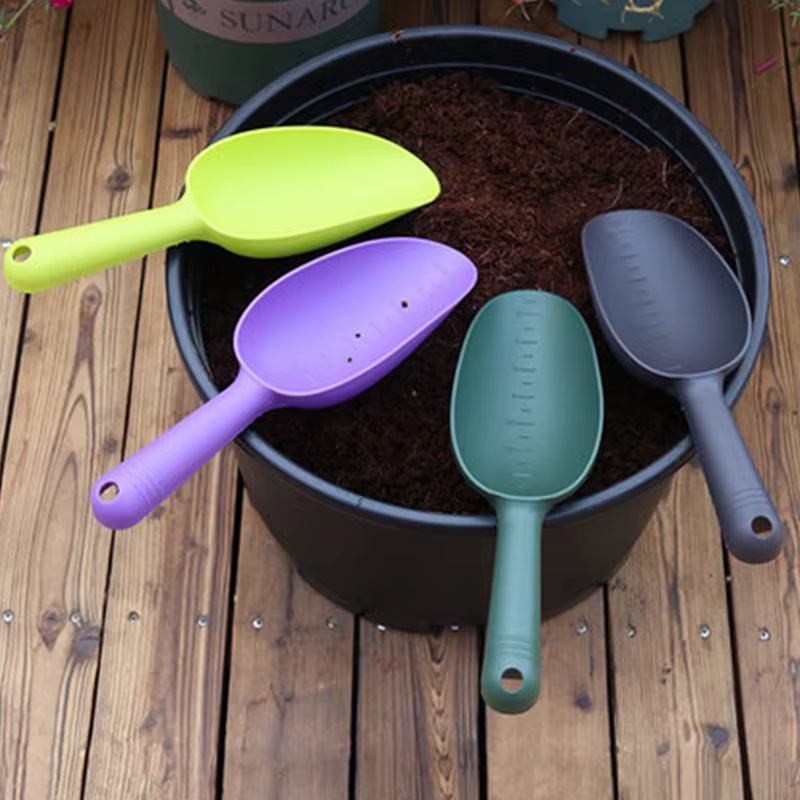 ❤️ Spatule de jardinage pour ameublir la terre
