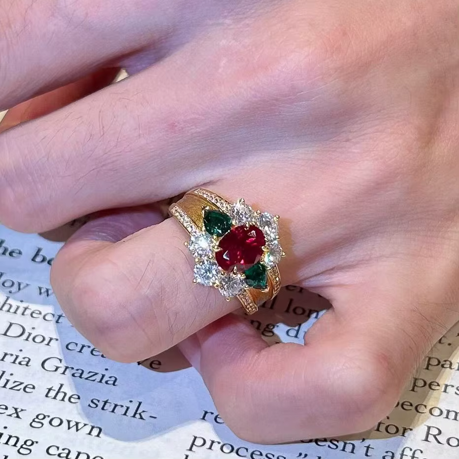 Bagues en pierre précieuse rouge et verte pour femmes, style élégant et léger, magnifique, haut de gamme, digne, bijoux cadeau de mariage