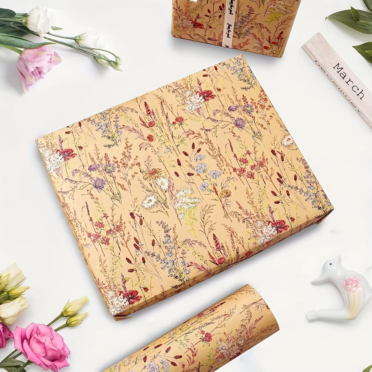 Rouleau de papier cadeau floral Wildflower