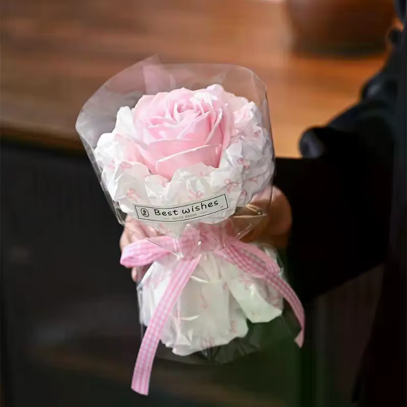 Bouquet de roses artificielles pour Noël