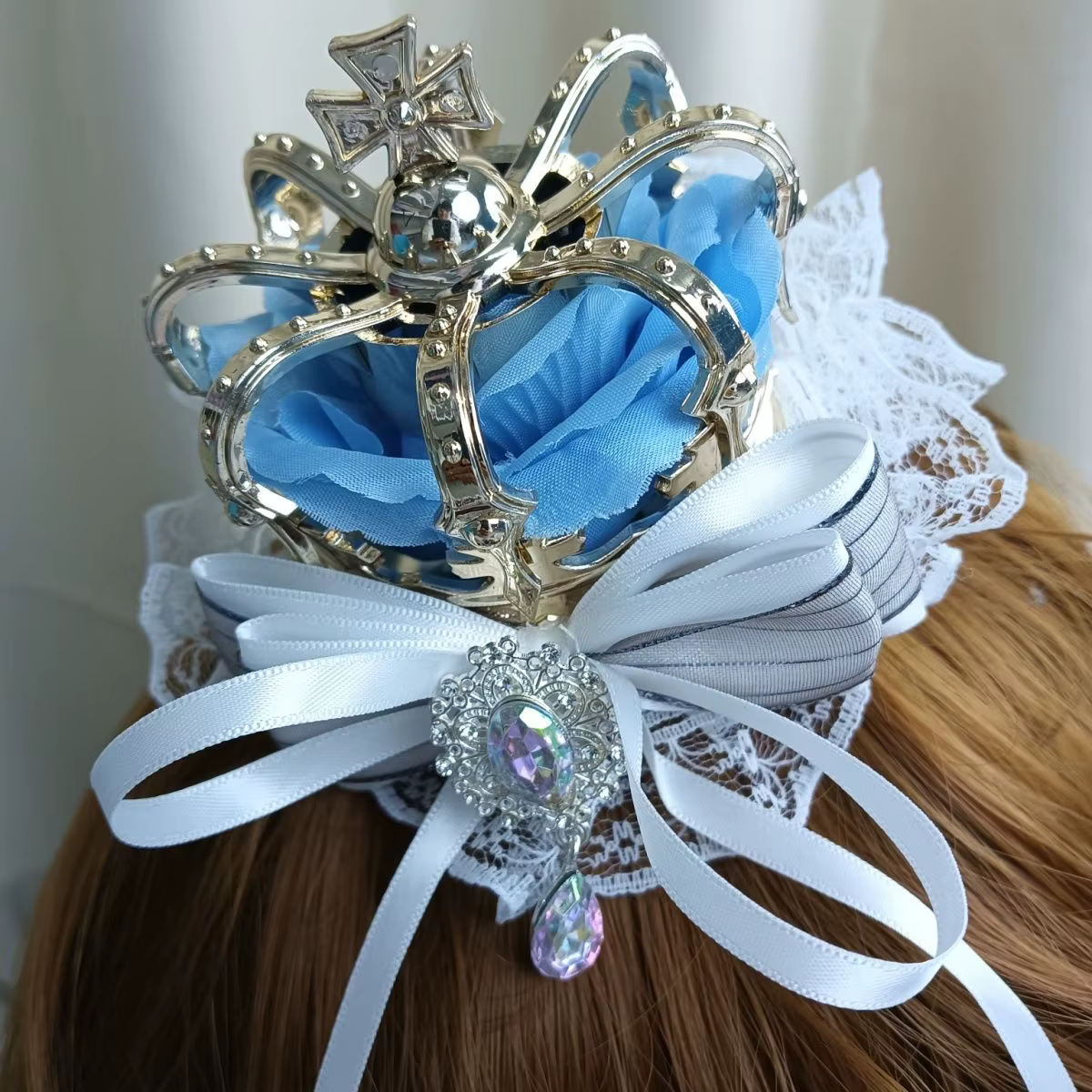 Couronne de fleurs de roses croisées pour filles