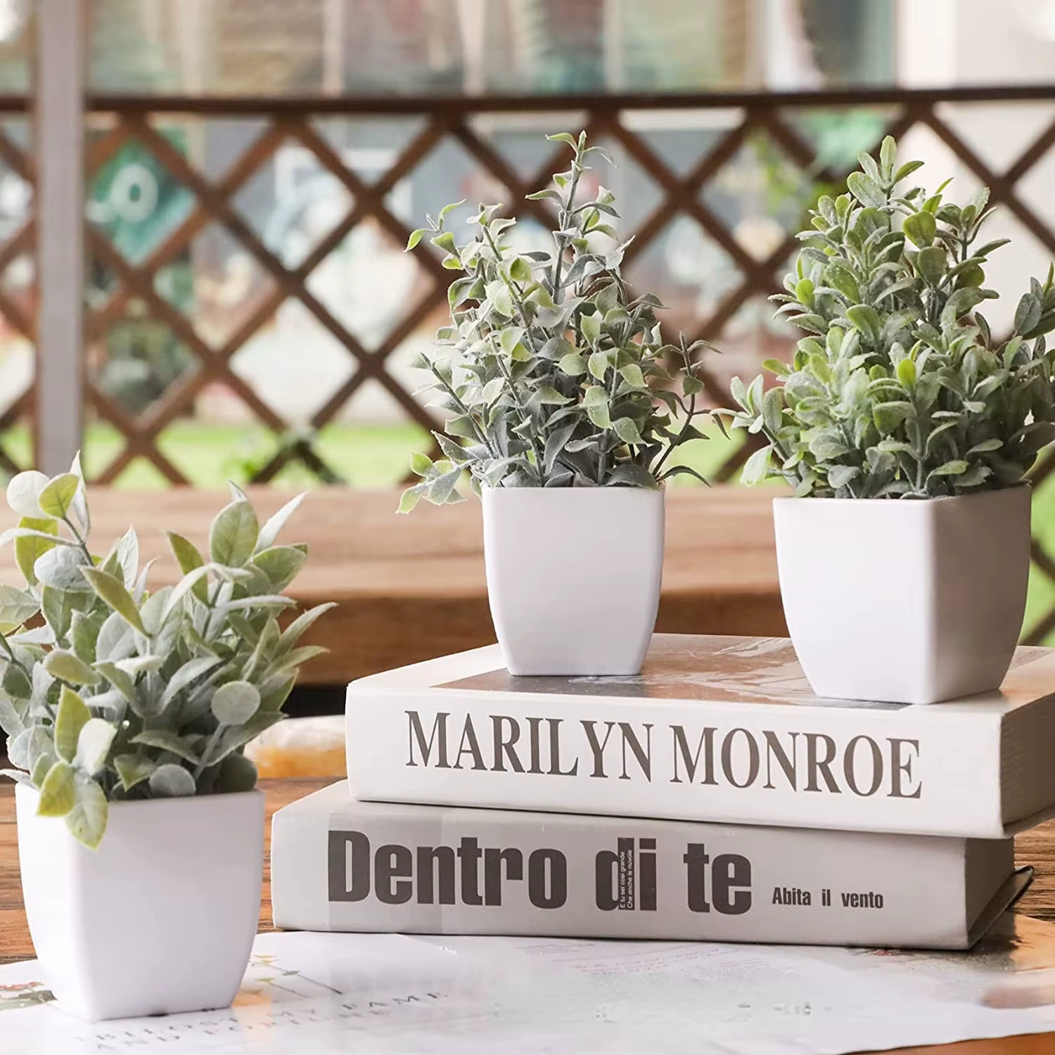 Plante artificielle en Pot Miniature d'eucalyptus