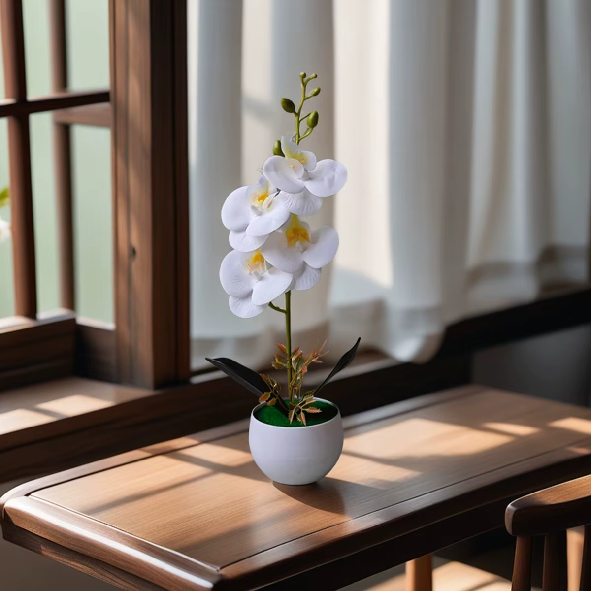 Plante en pot d'orchidée artificielle réaliste avec Pot en plastique pour la décoration de pièce maîtresse de table