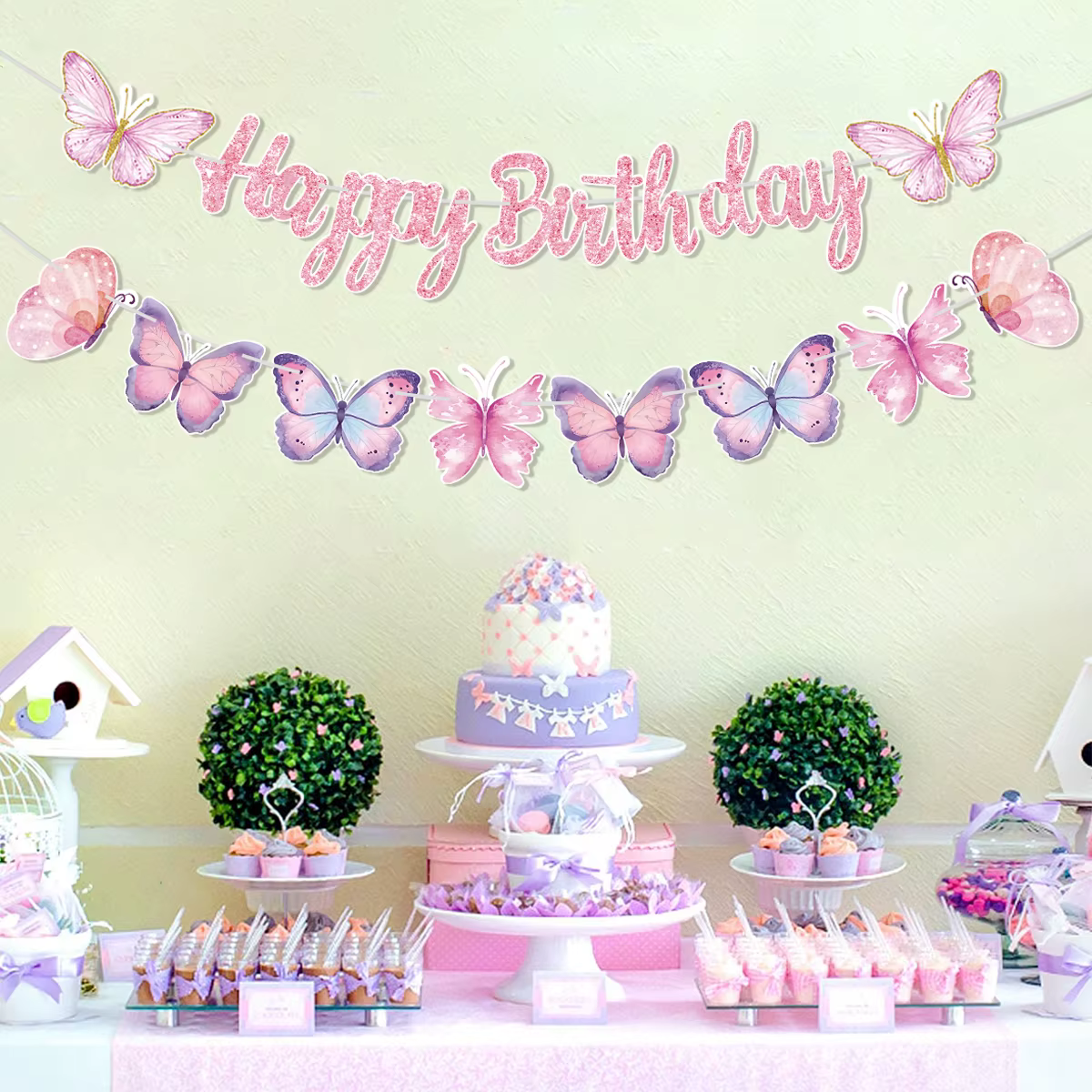 Bannière rose Joyeux Anniversaire avec guirlandes suspendues en forme de papillons dansants, décorations de fête pour le 1er anniversaire de princesse