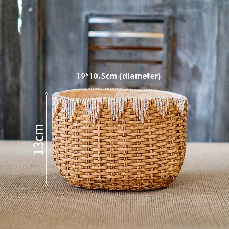 Pot de fleur en rotin tissé rustique