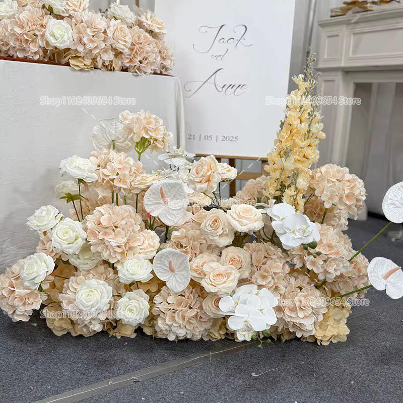 Arrangement floral suspendu de pivoines