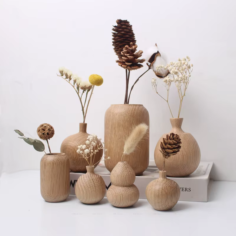 Mini vase à fleurs sèches en bois massif