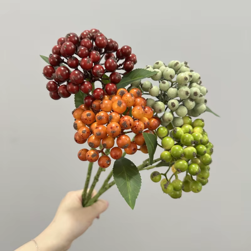 12 pièces de branches artificielles de fruits d'églantier en plastique