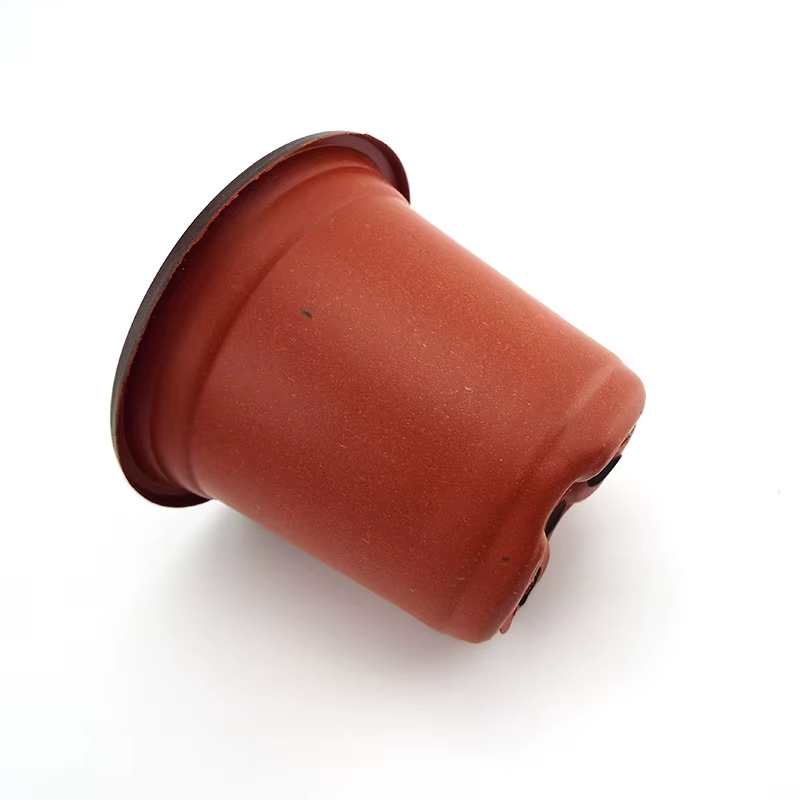 Pot de fleur en plastique