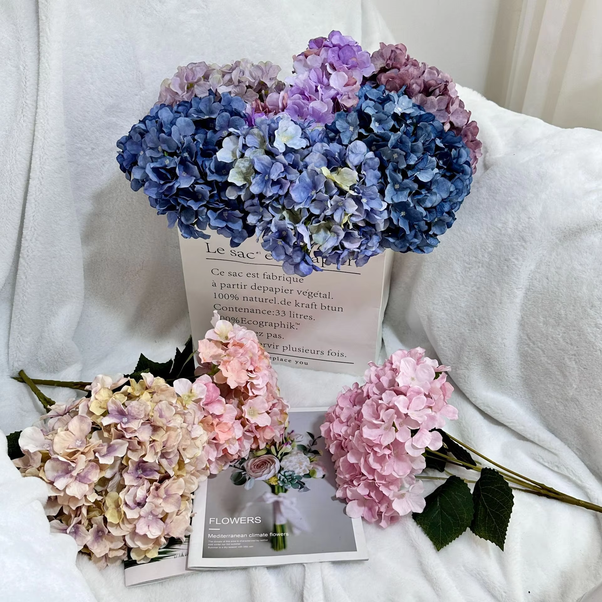 Hortensia à 5 têtes de style britannique : Fleurs artificielles réalistes pour la maison