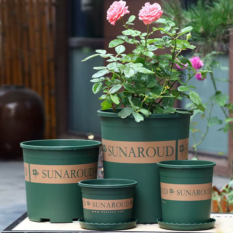 Pot de fleur en plastique pour balcon