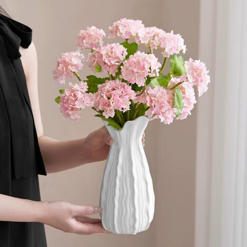 Vases en plastique style crème pour plantes et fleurs