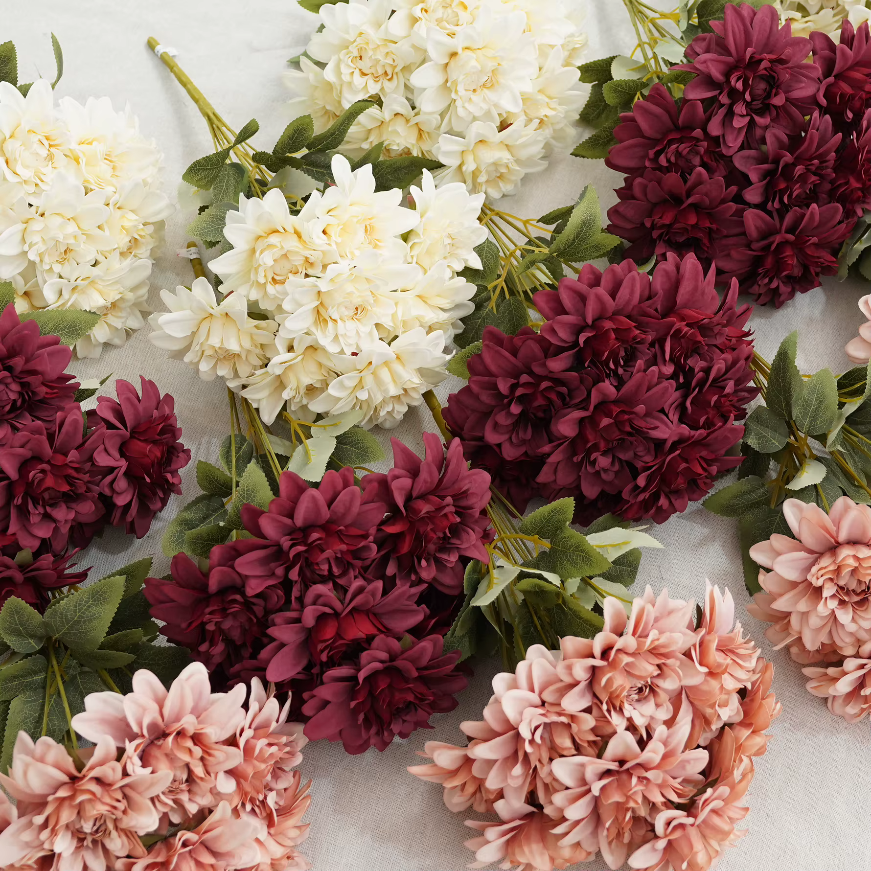 Fleur artificielle XUELY X8413 Dahlia pour arrangement floral