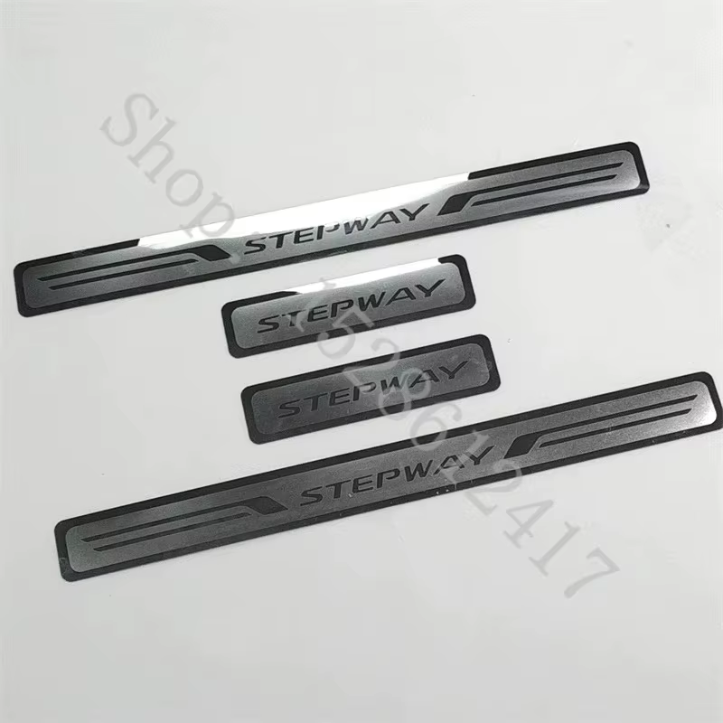 Pour Dacia Sandero 2 Stepway 2013~2024 Accessoires de voiture Plaques de protection de seuil de porte Autocollants de bienvenue pour voiture