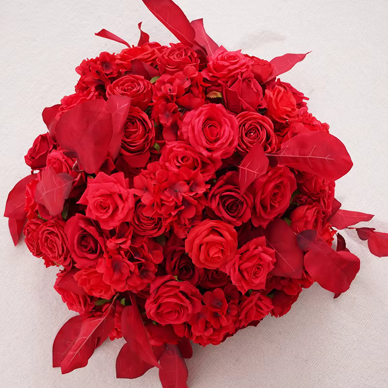 Boule de fleur de baies de Rose rouge