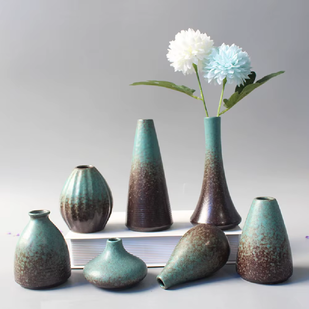 Petit Vase à fleurs en céramique