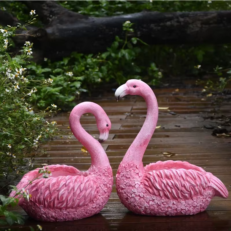 Bassin de fleurs de flamant rose créatif