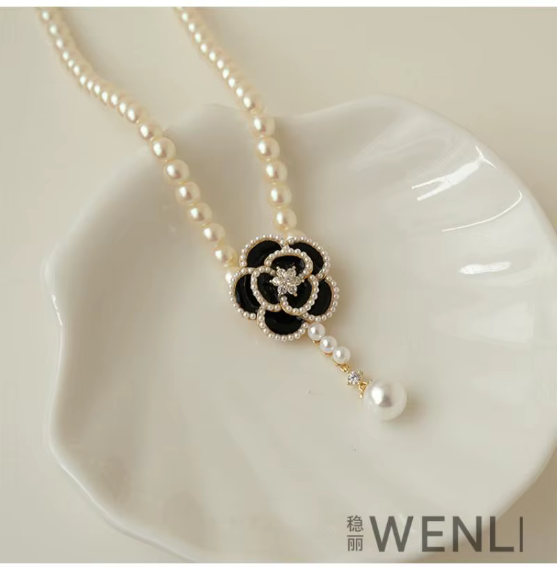 Collier classique avec pendentif en forme de fleur de camélia pour femmes, ras du cou, élégant, à la mode, bijoux de fête au bureau, cadeaux pour dames