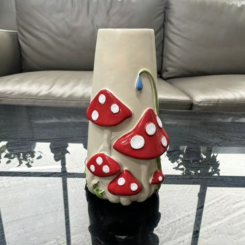 Vases en forme champignon pour fleurs
