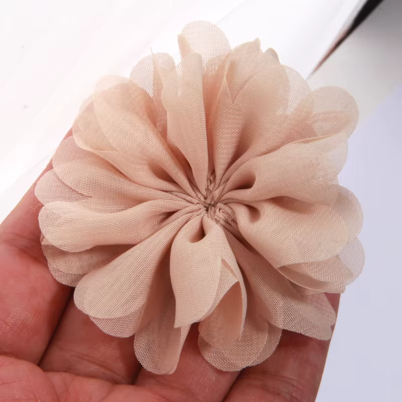 Fleurs artificielles en tissu faites à la main