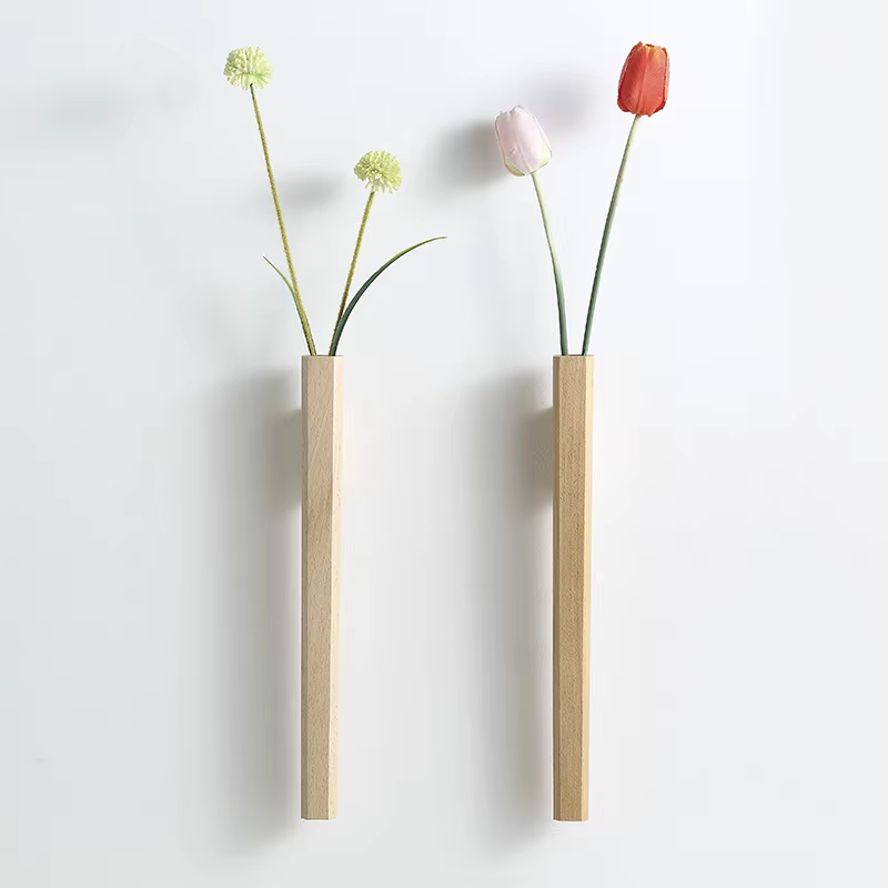 Vase à fleurs suspendu en bois massif