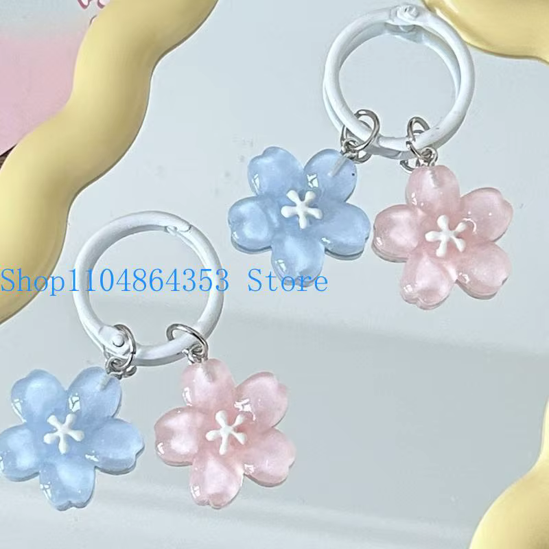 Porte-clés en résine en forme de fleur, accessoire multifonctionnel mignon, adapté aux sacs d'école, pochettes à cosmétiques, cadeau surprise d'anniversaire