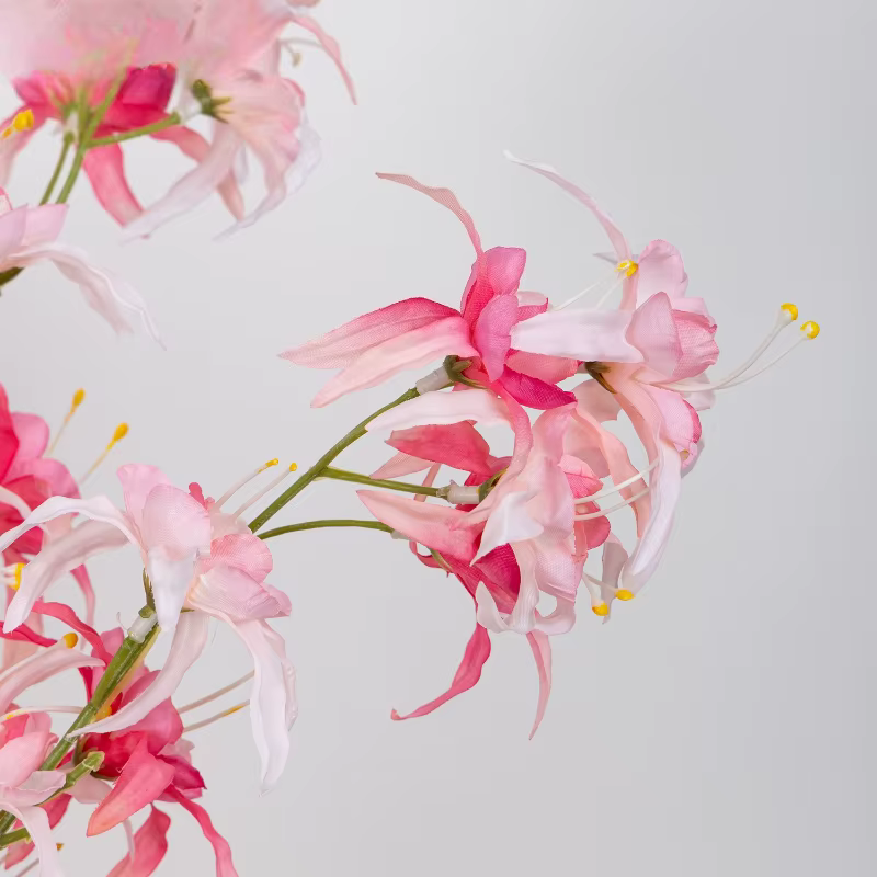 6 pièces de fleurs artificielles en soie