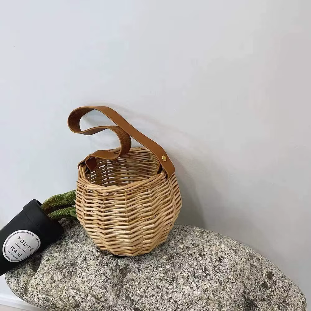 Panier de fleurs suspendu marron