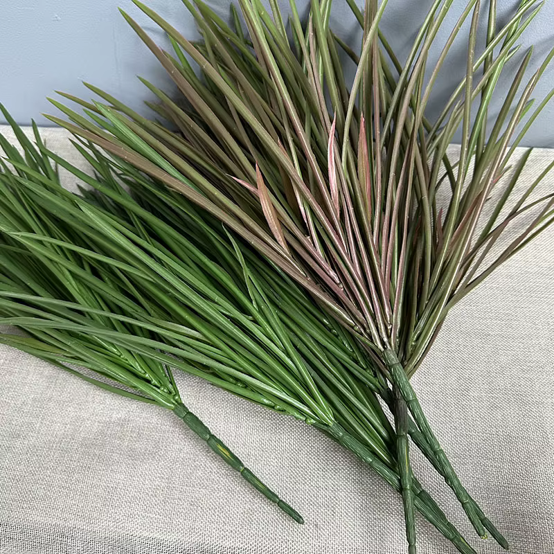 Lot de 4 fausses herbes nordiques en plastique