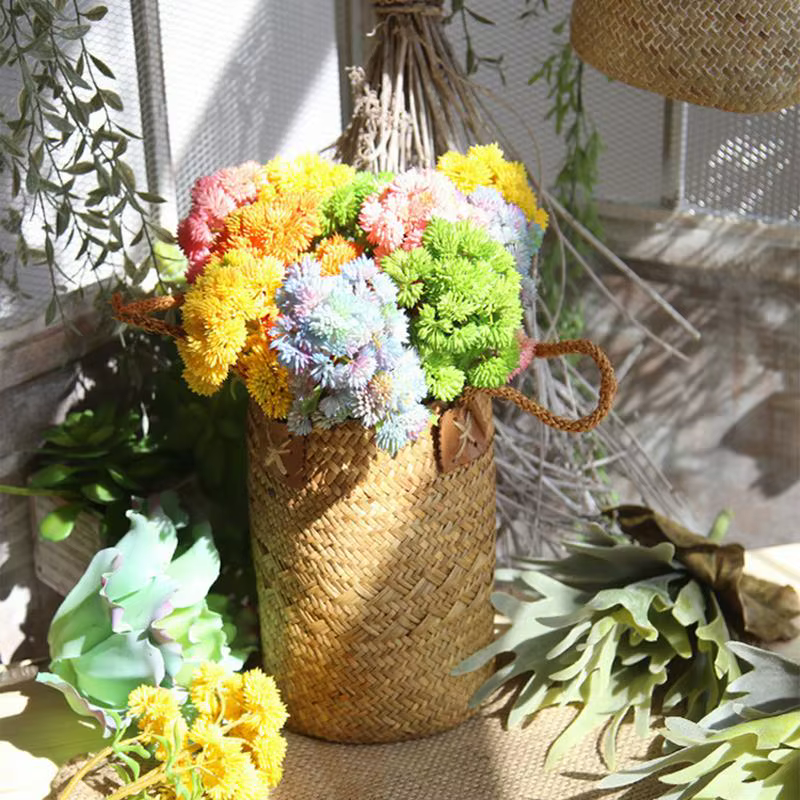 Pot de fleur tissé en paille fait à la main