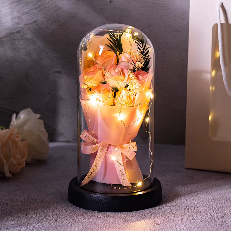 Bouquet de roses éternelles sous cloche en verre – Un cadeau pour votre petite amie