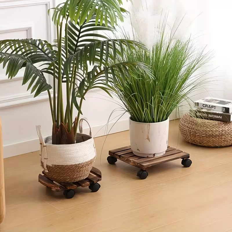 Support de plante sur roulettes