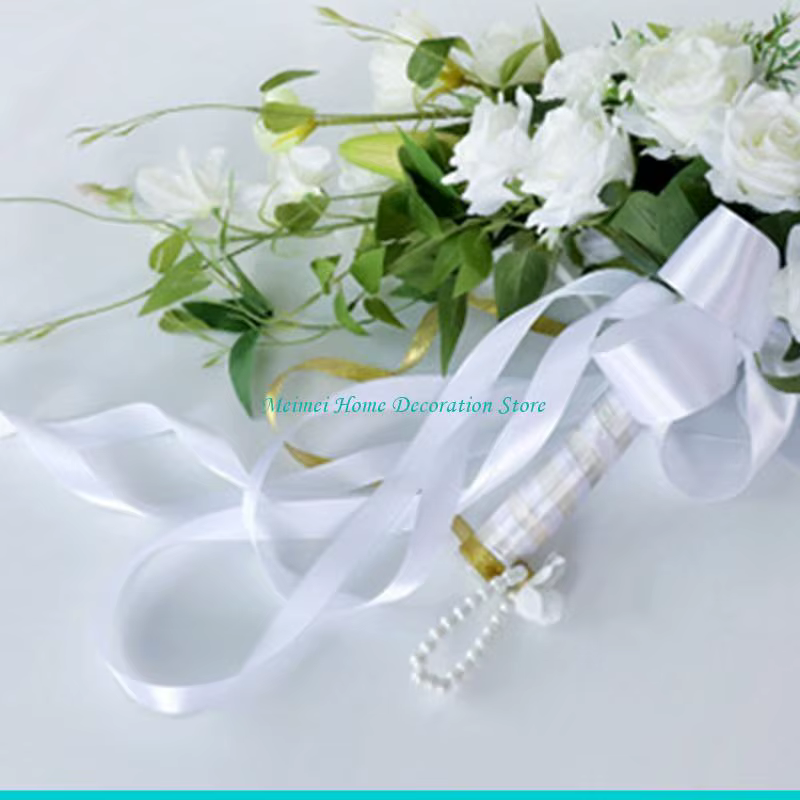 H7BF – Bouquet mariée en roses, cascade romantique, tenant une fleur, mariée