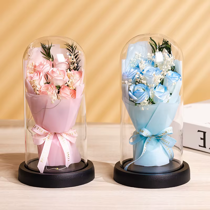 Bouquet de roses éternelles sous cloche en verre – Un cadeau pour votre petite amie