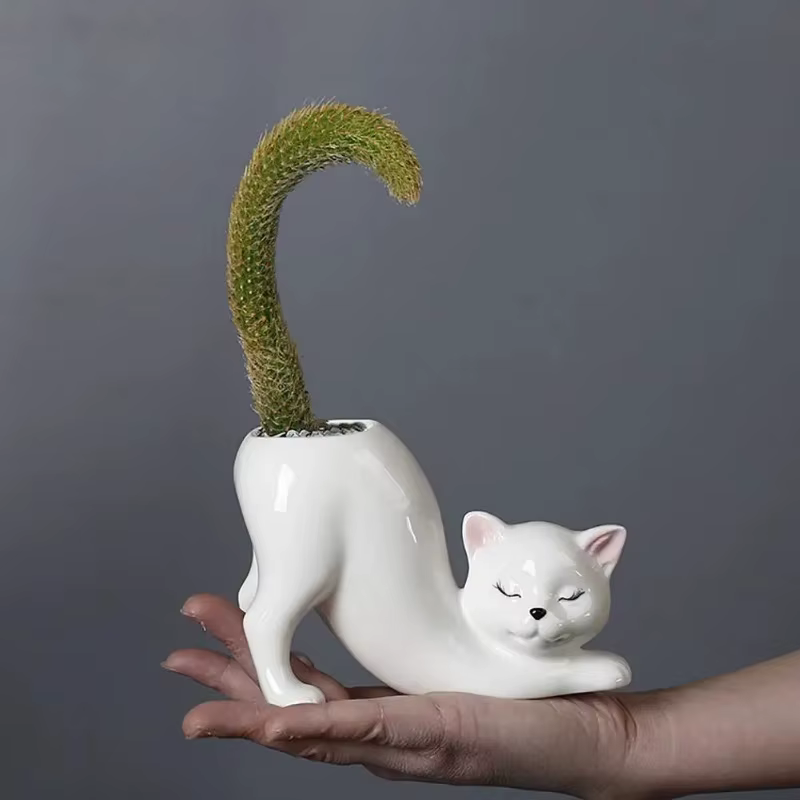 Pot de fleurs en céramique en forme de chaton