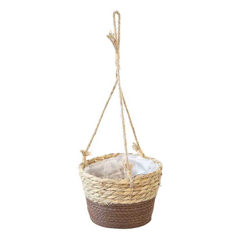 Panier suspendu en paille
