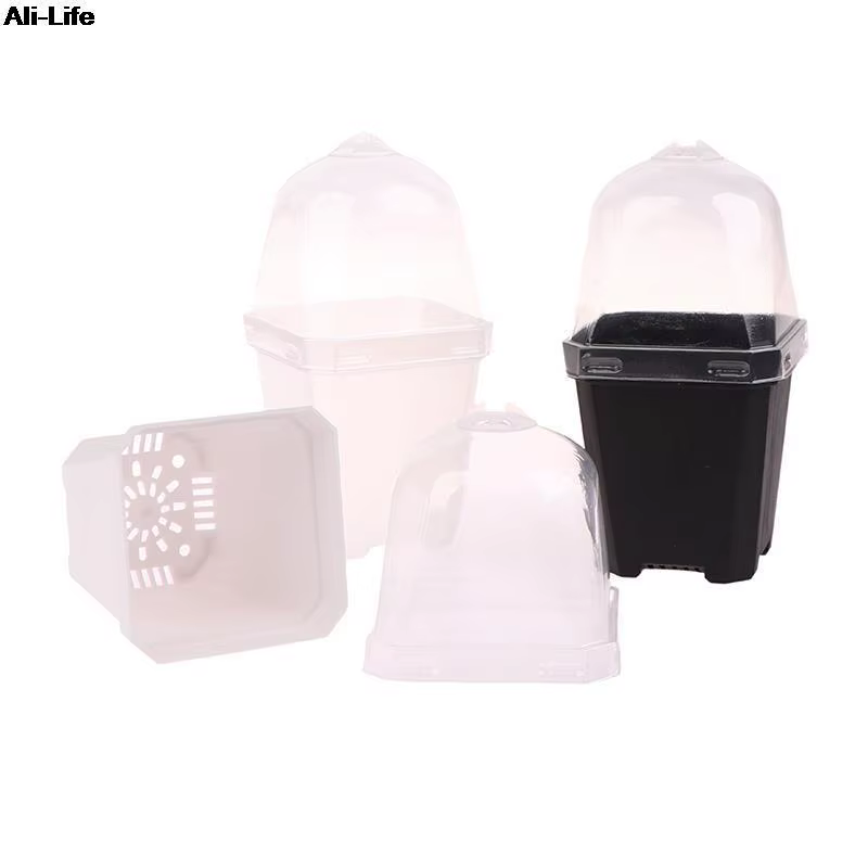 Petit pot de fleur carré avec humidité