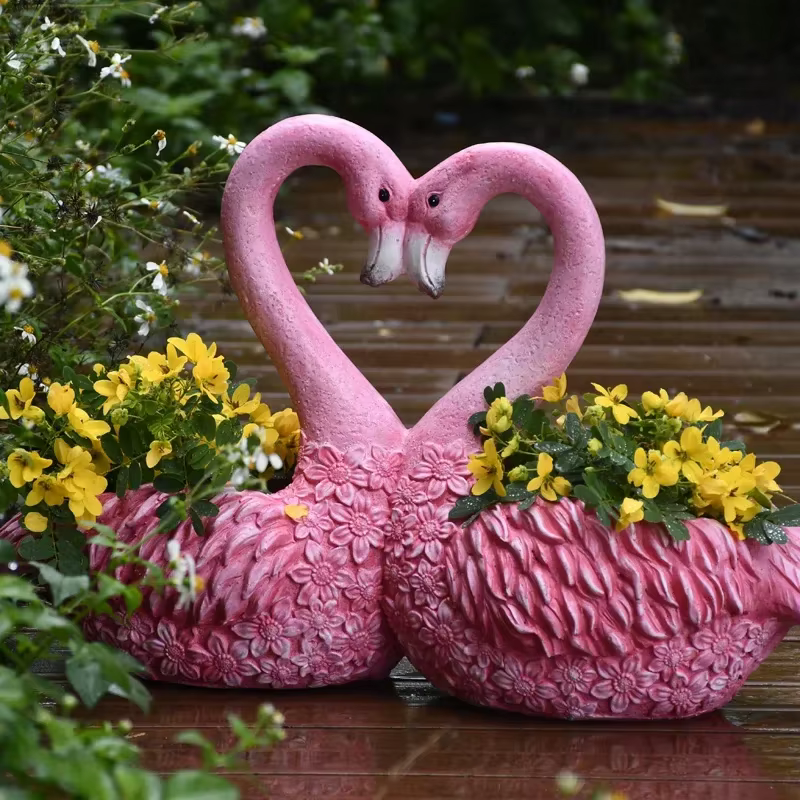 Bassin de fleurs de flamant rose créatif