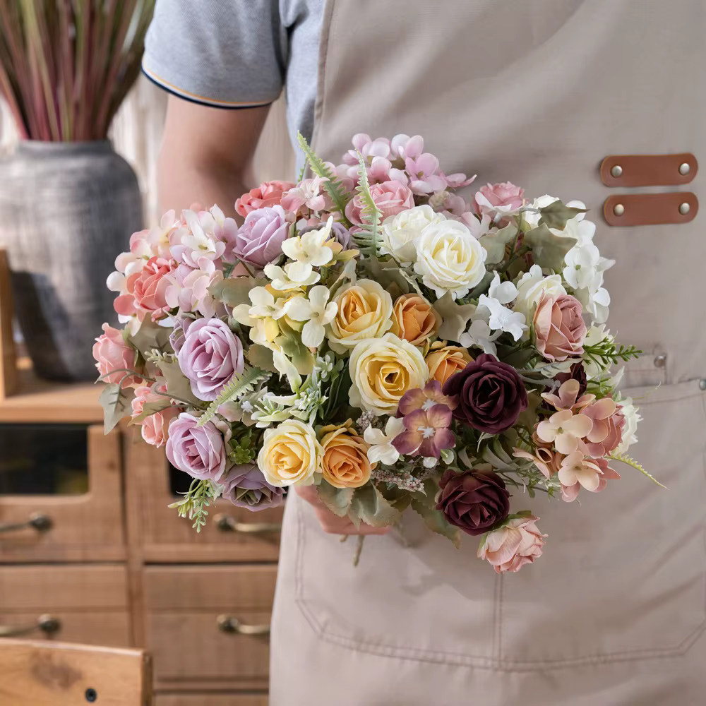 Bouquet de roses artificielles Arthur de 12 pouces